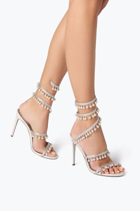 CHANDELIER IVORY SANDAL WITH PEARLS 105
