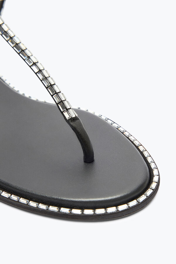 SANDALIA DIANA NEGRA CON CRISTAL BAGUETTE