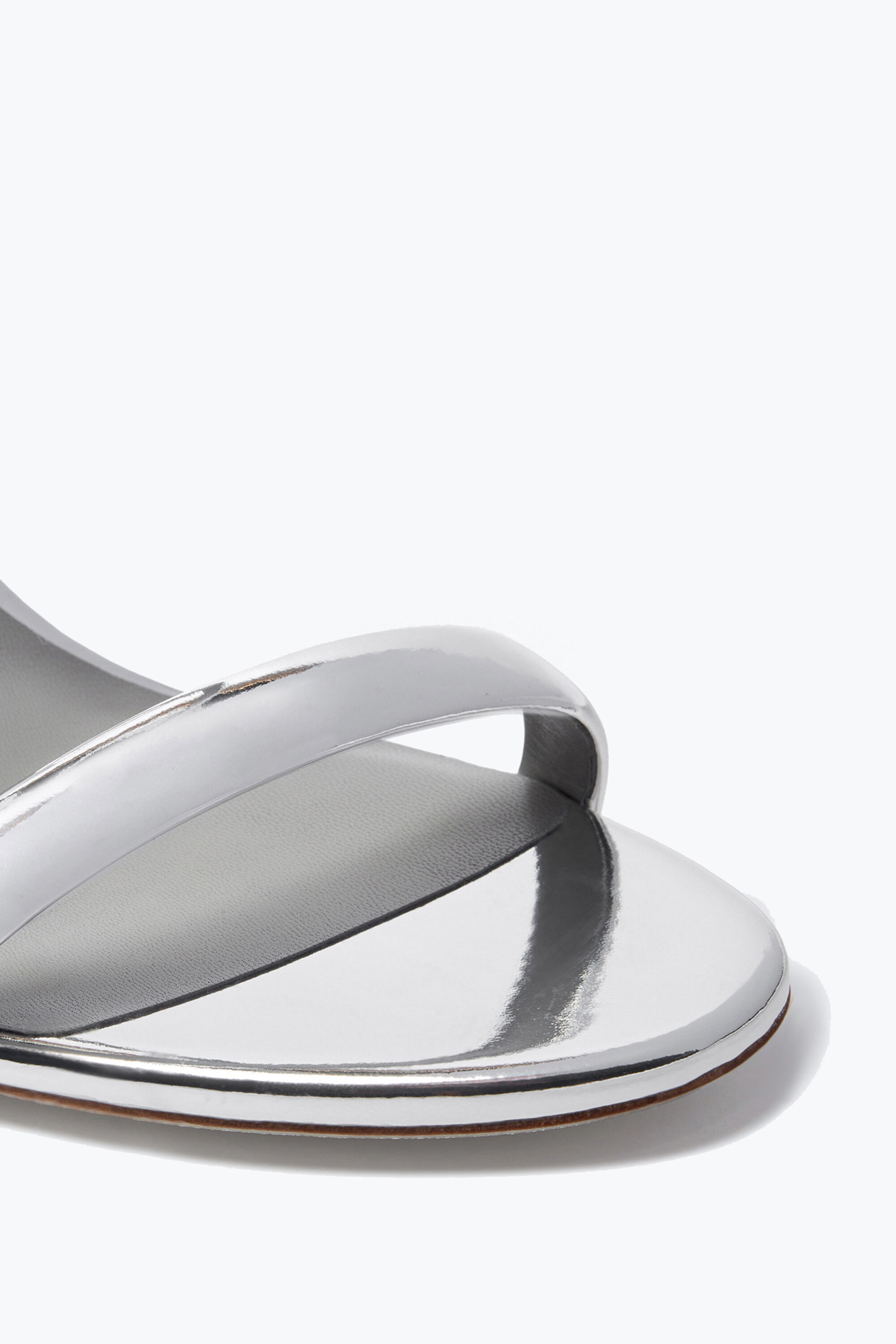 Silver flip flop sandals sales