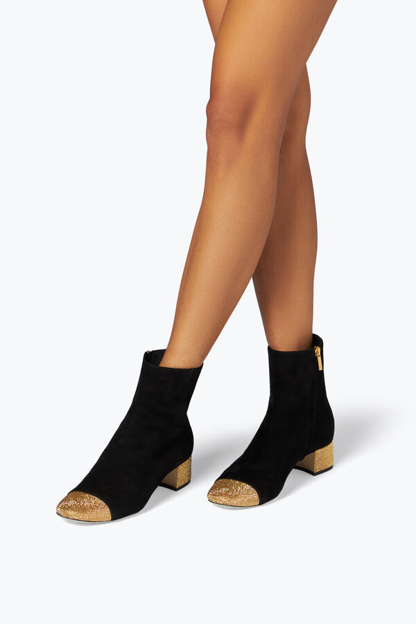 Bonnie Black And Gold Bootie 40