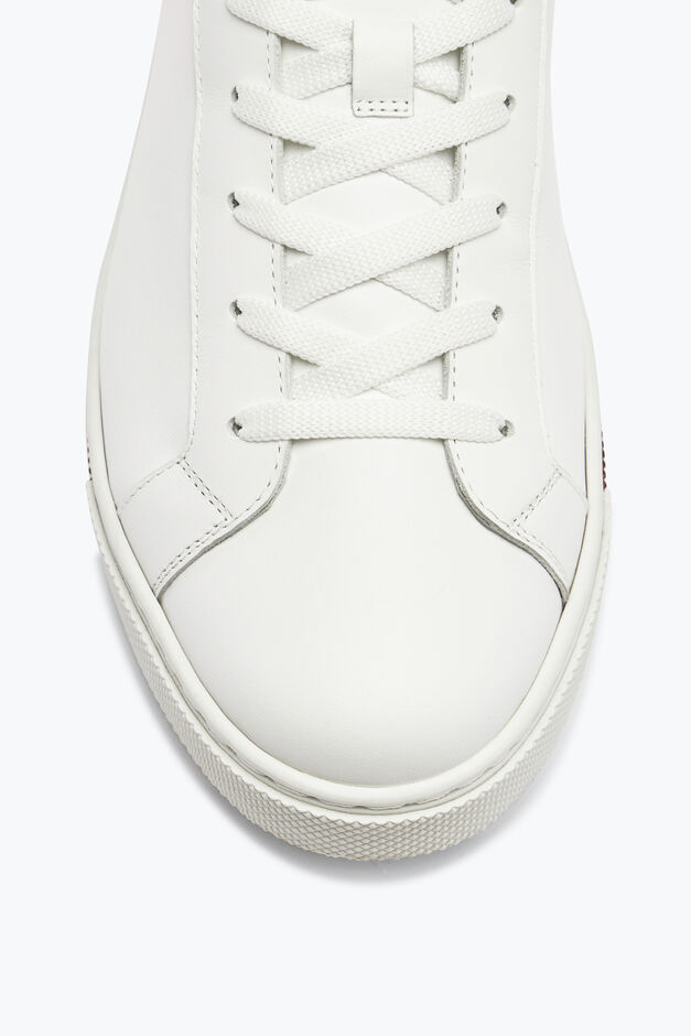 Xtra Crystal White-Red Sneaker 15 Xtra Crystal White-Red Sneaker 15
