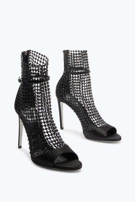 Galaxia 黑色凉鞋 105