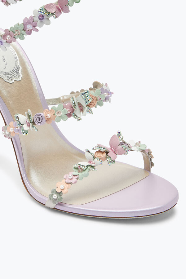 Sandals With Flowers Bouquet