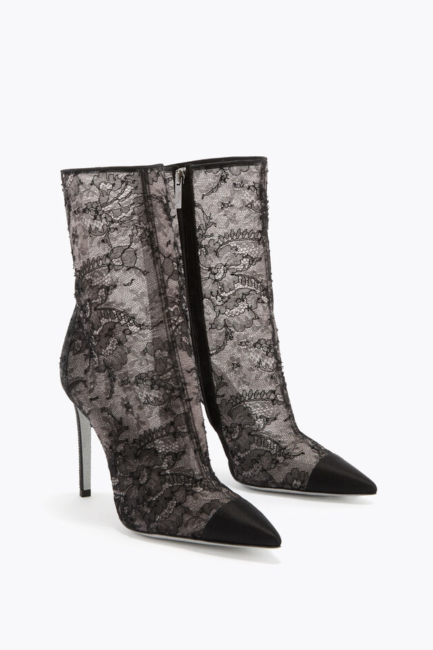LARA BLACK ANKLE BOOT 105