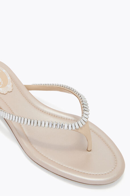 SPARK BLACK THONG SANDAL 10