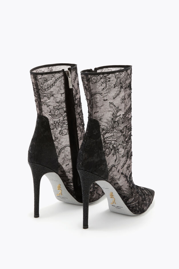 LARA BLACK ANKLE BOOT 105